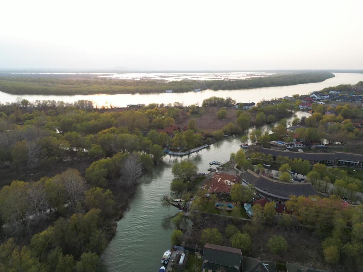Pensiunea Uzlina Tulcea Exteriör bild